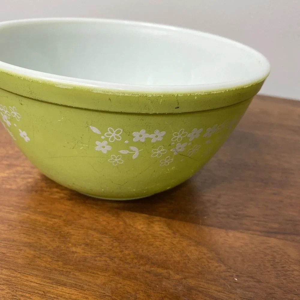 Vintage Pyrex Spring Blossom Crazy Daisy Nesting Mixing Bowl 402 Mixing Bowl